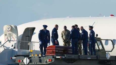 Tödlicher Angriff: Tod des Trump-Unterstützers: Intensive Fahndung nach Täter