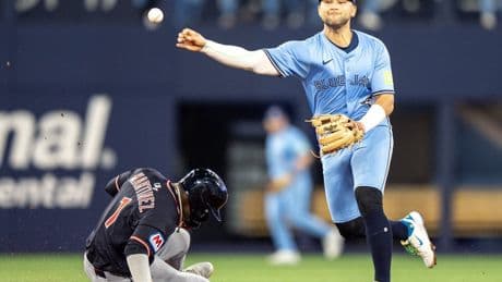 Arias sparks 3-run inning as Guardians beat Jays