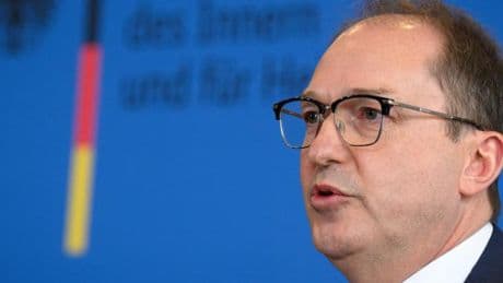 Dobrindt verbietet Reichsbürgergruppe „Königreich Deutschland“