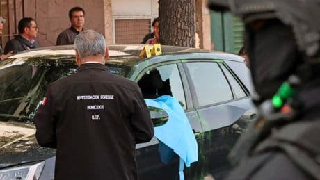 Privésecretaris van burgemeester Mexico-Stad in koelen bloede doodgeschoten op druk kruispunt: ’Er zal geen straffeloosheid zijn’