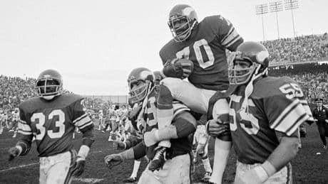 Vikings' Purple People Eater Jim Marshall, the 'all-time iron man,' dies at 87