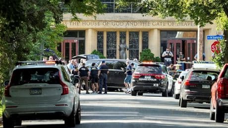 Three dead and 20 injured in US primary school mass shooting