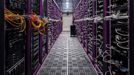 Espace : pourquoi envoyer des data centers en orbite ?