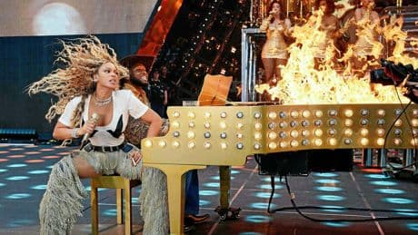 Files d’attente interminables, billets hors de prix : pourquoi aller à un concert est devenu un luxe (et un sport de combat)