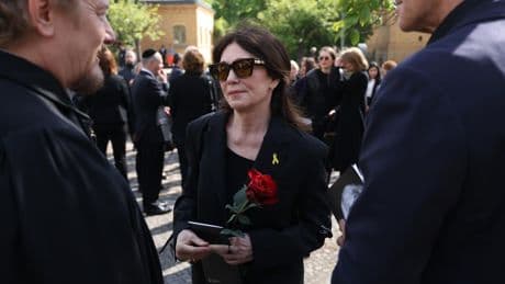 Trauerfeier: Von Iris Berben bis Max Raabe: Prominente verabschieden Margot Friedländer