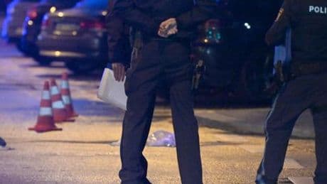 München: Frau sticht auf Passanten ein – Polizei erschießt sie