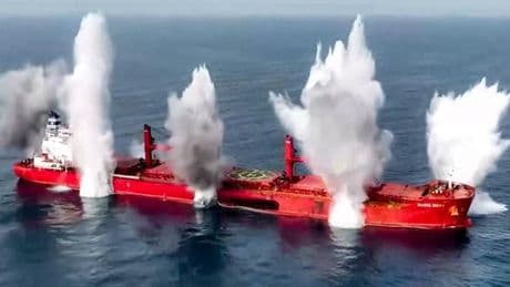 Así hundieron los rebeldes hutíes el buque griego Magic Seas