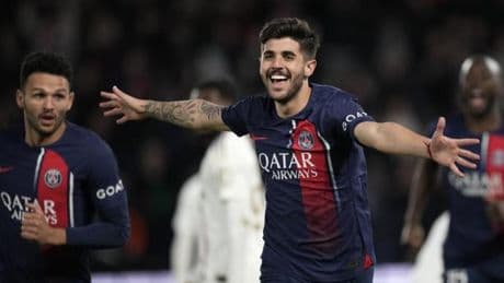 El Galatasaray va de compras a París