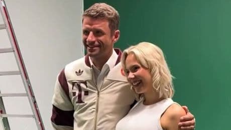 Sie schneiderte ihm ein Geschenk   - Müller stark beeindruckt von Influencerin