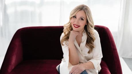 Esther Moreno, cosmetóloga: “El error más común es obsesionarse con los porcentajes de los activos. Más concentración no significa mejores resultados. Todo depende de cómo está tu piel, no del número en la etiqueta”