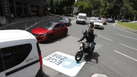 Mudanzas, hoteles... Las excepciones para entrar sin multa al centro de Bilbao con un coche diésel de más de 10 años