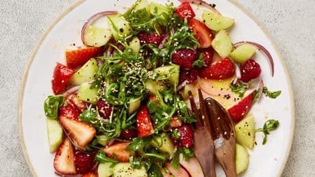Gurken- und Beerensalat mit Chili: Sweet, so ein herzhafter Salat