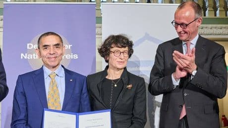 Deutscher Nationalpreis: Merz würdigt „außergewöhnlichen Mut“ der Biontech-Gründer