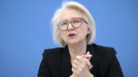 F.A.Z. Podcast für Deutschland: Wirtschaftsweise Monika Schnitzer: „Rente mit 64 ist nicht in Ordnung“