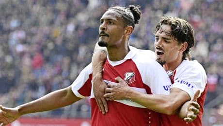 Sébastien Haller (31) tekent contract bij FC Utrecht: ’Voor mij was er maar een ideaal scenario’