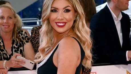 Love Island's Olivia Bowen shares 'friendly dogs' alert and tells owners 'do not do this'
