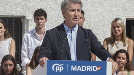 Feijóo acusa a Sánchez de &quot;haber vivido de la prostitución&quot; por el papel de Begoña Gómez en las saunas