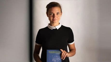 Ana Mombiedro, neuropsicóloga: “En España la calle hace la función de un gran salón; en Suecia las saunas son el punto de encuentro social, te conoces tal y como eres”