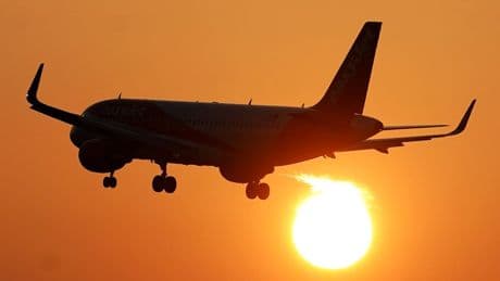 Gatwick baggage screeners to strike from next week