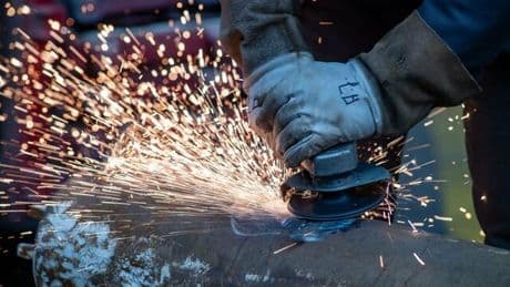 Ifo-Beschäftigungsbarometer: Jobabbau verlangsamt sich – Arbeitsmarkt stabilisiert sich