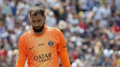 Luis Enrique enseña a Donnarumma la puerta de salida en el PSG