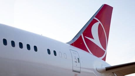 THY uçağı Antalya'ya acil iniş yaptı
