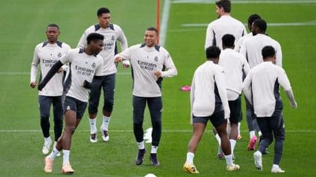 Real Madrid insider ‘freaking out’ over ‘leaked’ line-up vs Arsenal