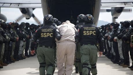 EE UU despliega 4.000 militares en aguas de América Latina y el Caribe para perseguir a los carteles, según la CNN
