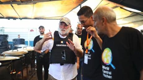 El chef José Andrés llega a Israel y Gaza con la misión de repartir un millón de comidas calientes al día: "Pedimos compasión"
