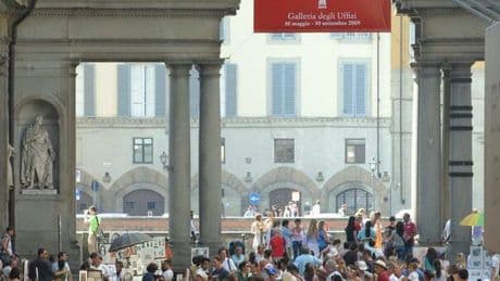 Turismo, 3,6 miliardi di surplus a giugno. E gli stranieri in Italia spendono di più