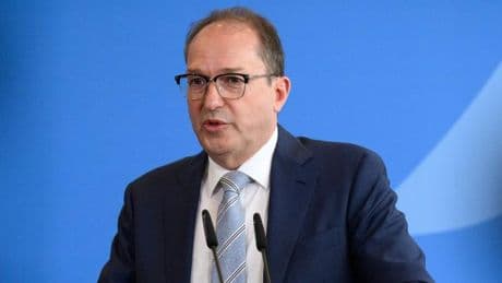 Dobrindt verteidigt Zurückweisungen an den Grenzen – EU-Kommission mahnt Deutschland