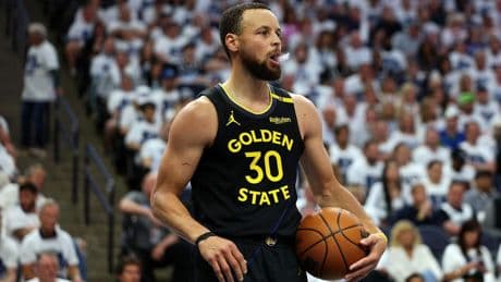 Warriors Star Stephen Curry Sidelined For A Week With Hamstring Injury