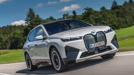 Bmw iX xDrive50: 620 chilometri a emissioni zero | Il test | Il video
