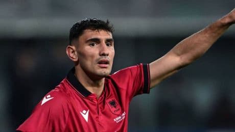 Çaykur Rizespor, Arnavut orta saha Qazim Laçi'yi transfer etti