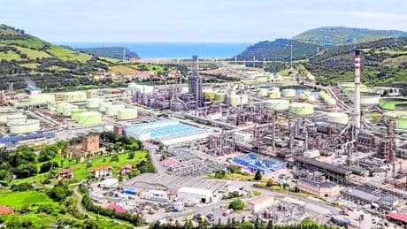 Las importaciones vascas de crudo venezolano se hunden por el choque Trump-Maduro