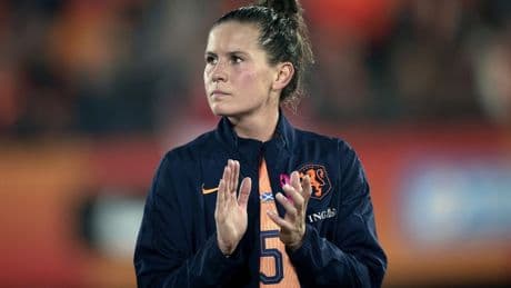 Oranje-international Van Dongen (32) kondigt einde loopbaan aan