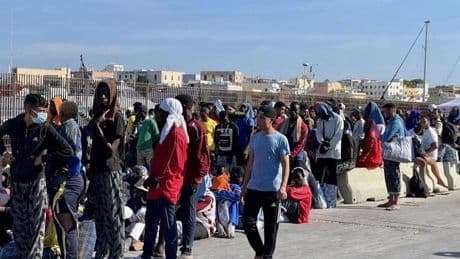 Nueva tragedia en el Mediterráneo: al menos 26 muertos, entre ellos una bebé, cerca de Lampedusa
