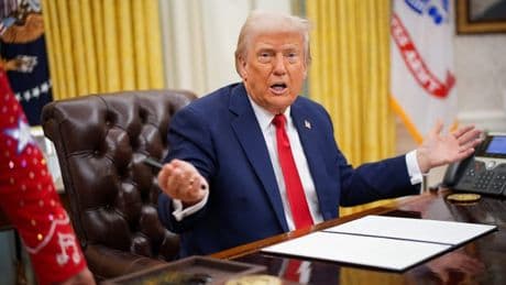 Une surtaxe plancher de 15 à 20%: Donald Trump veut faire payer les pays qui ne font pas l'objet de droits de douane individualisés