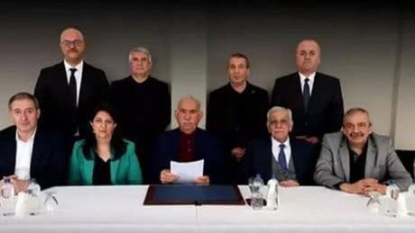 Öcalan’dan Suriye değerlendirmesi! ‘İleride iki hükümet ortaya çıkabilir’