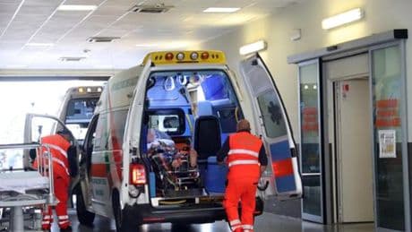 Sanremo, ventenne precipita per due metri in piena notte dal muretto di corso Trento e Trieste
