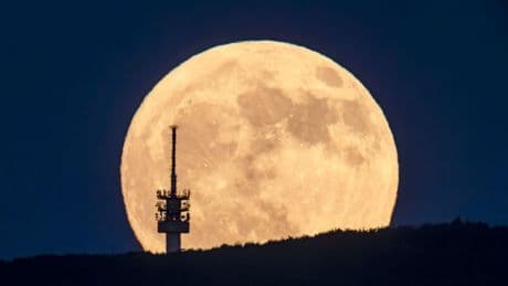 No volverá a pasar en 18 años: el motivo por el que no deberías perderte la 'Luna de Fresa'