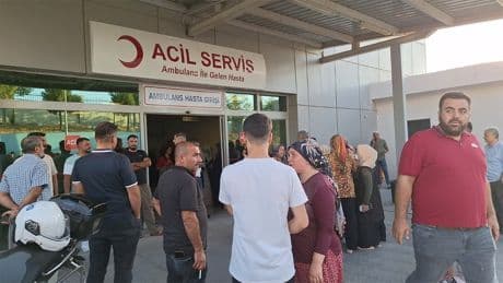 Akrabalar birbirine girdi: Ölü ve yaralı var