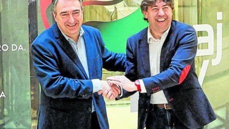 El PNV busca un acuerdo con el PSE para blindar la exigencia del euskera en las OPE
