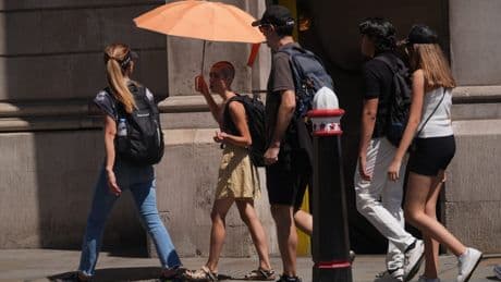 ‘Strong August sunshine’ to bring a hot start to the week