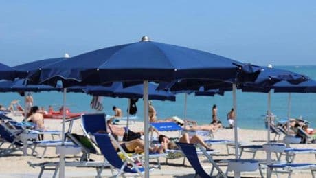 Il governo contro l’Ue: “Gli indennizzi ai balneari non si toccano”