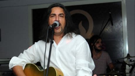 Çelik isyan etti: 'İnsan babasından isteyemez o kadar parayı'