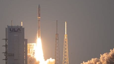 Internet spatial: Amazon a lancé les premiers satellites de sa constellation Kuiper, rivale d'Elon Musk