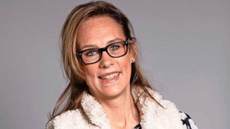 Debbie (55) had schuld van € 100.000: ’Soms wilde ik einde aan mijn leven maken’