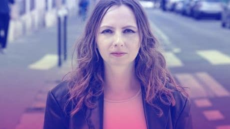 « A Kiev, j’étais professeure à l’université ; aujourd’hui, je suis une réfugiée en quête de dentifrice » : les premiers jours en France de Mariia Nazarenko, venue d’Ukraine