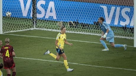 Suecia desarma a Alemania y se queda con el trono del grupo C